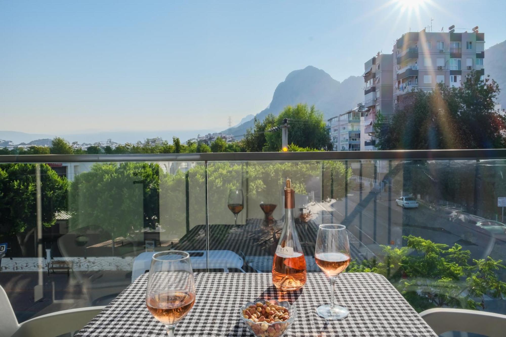 Rudblu Suites Antalia Esterno foto